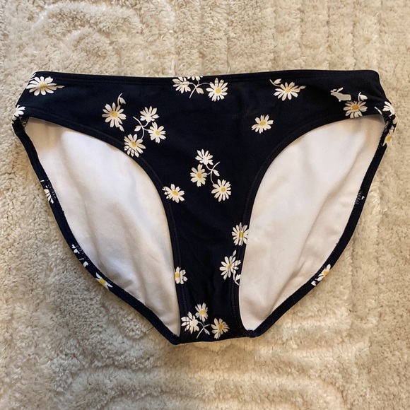 Abercrombie Two Piece Swim Set - Picture 2 of 7